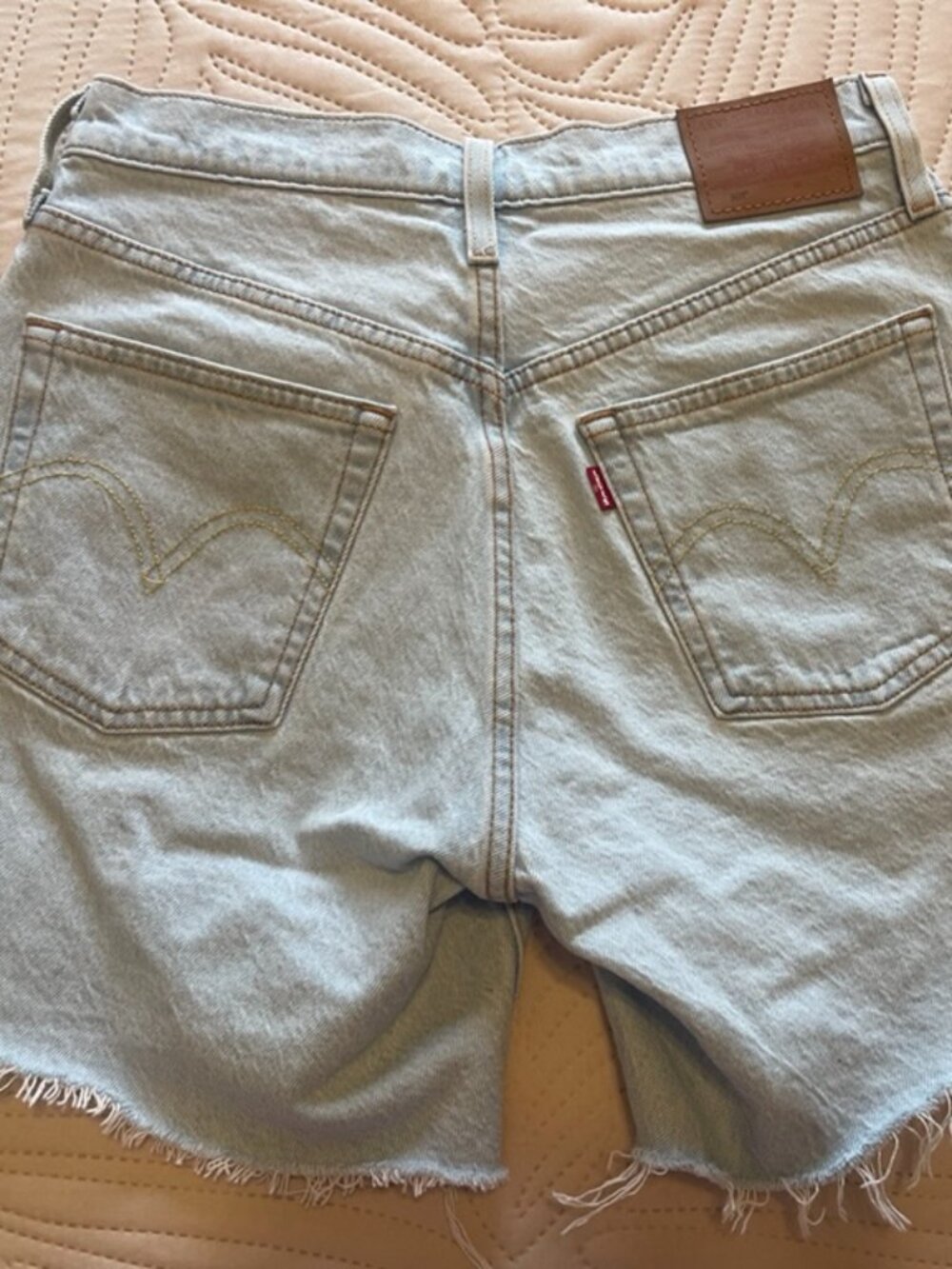 Levi's 501 Mid Thigh Shorts High Rise Denim Frayed Hem Light Wash Sz 27 NWOT